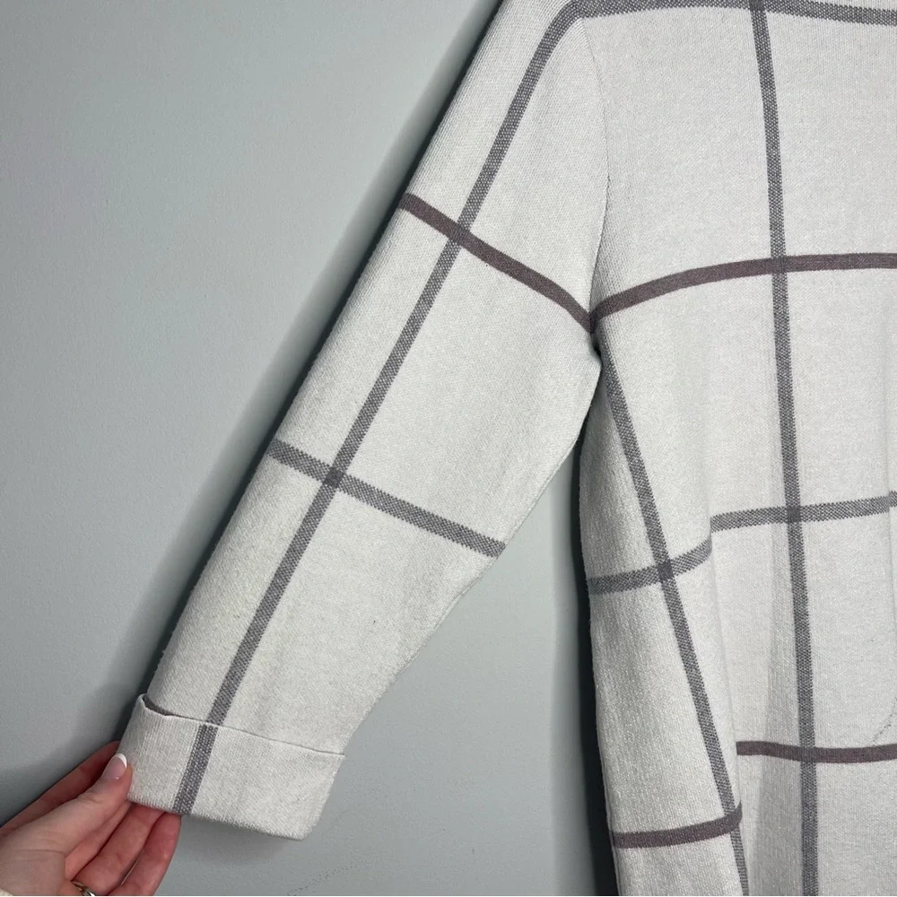 Tahari Cream & Grey Windowpane Mock Neck Sweater (Large) - Picture 3 of 6